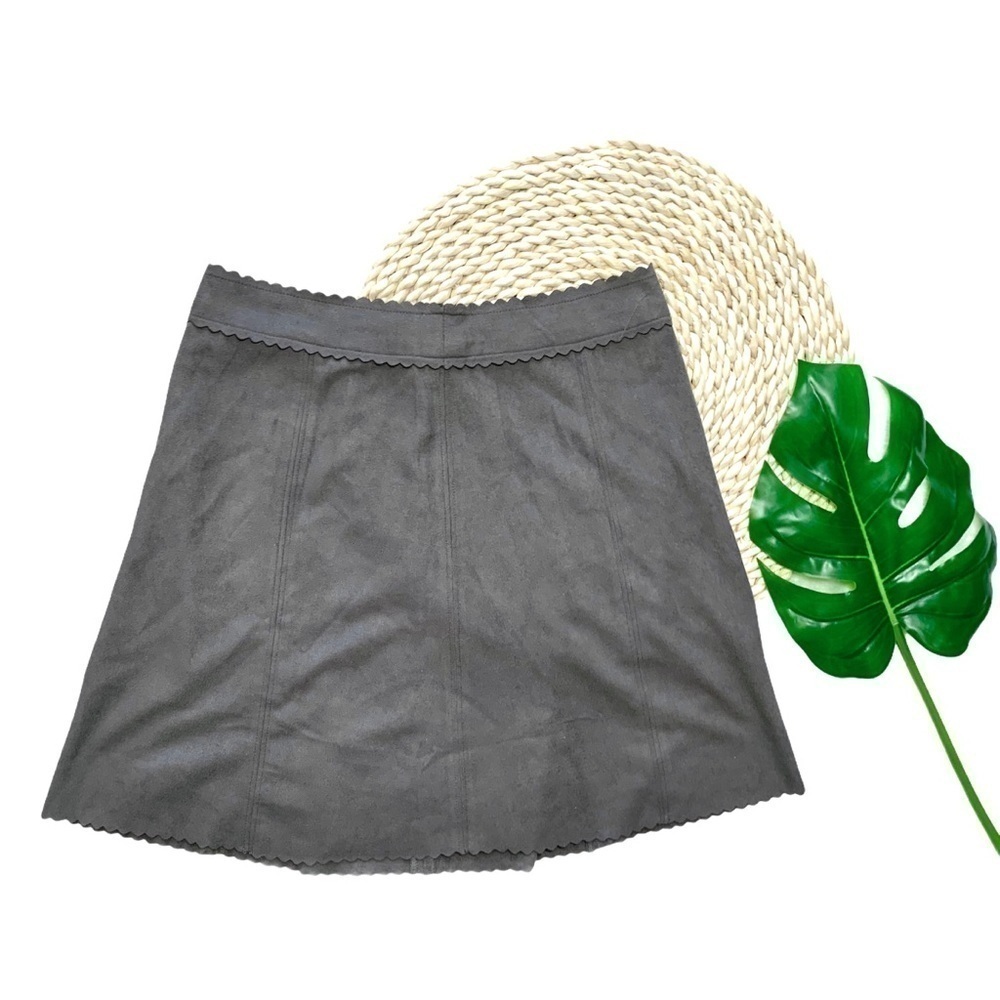Altar’d State Faux Suede Scallop Mini Skirt Size Medium - Picture 4 of 16
